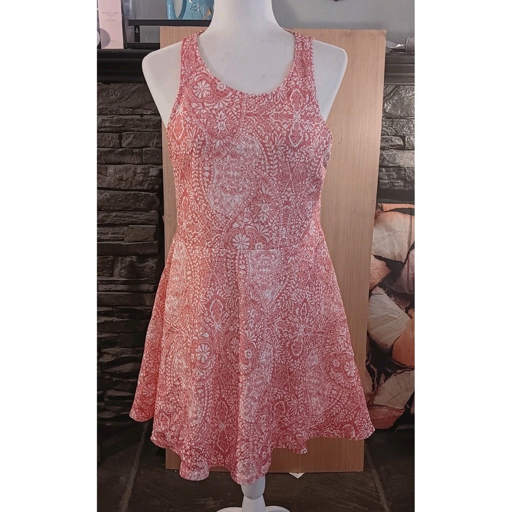 Aeropostale XL Pink White Key Hole Back Knee Length Flare Skirt Paisley /Floral - Picture 1 of 8